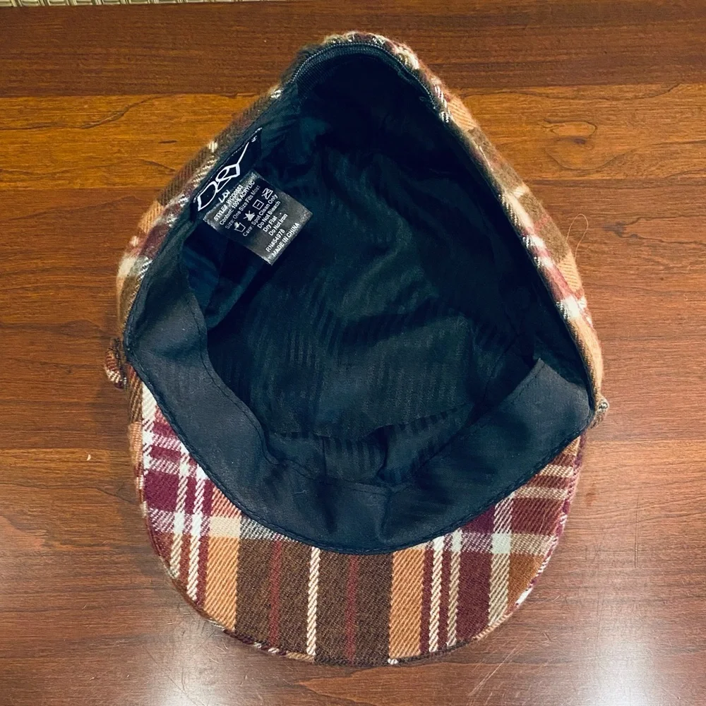 🌟HP🌟NWOT Brown Plaid Newsboy Cap by D&Y OSFM - Picture 8 of 10